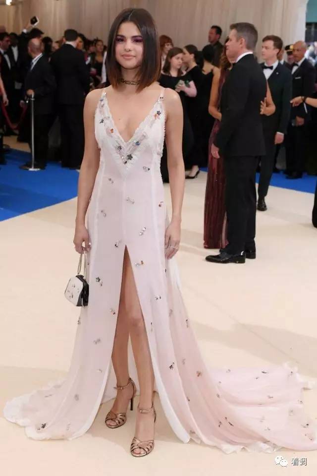 韩寒画韩红什么意思,韩寒韩红画画