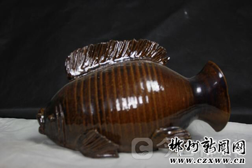 土吗？美呵！工艺美术大师何录文谈土陶