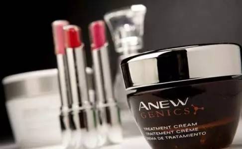 雅芳受年轻人的爱好吗,雅芳现状及前景