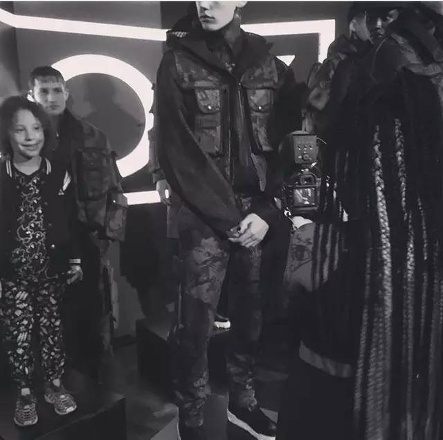 如果他是你IDOL，那你点进来可就赚到啦！