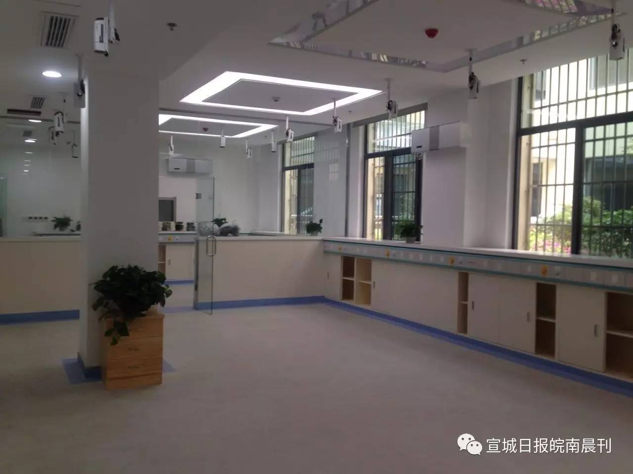 中心医院哪几个科室搬新区了,中心医院搬迁到什么地方