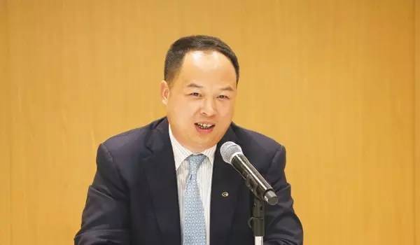 比亚迪上海车展展台人山人海,北京车展国产车展人山人海