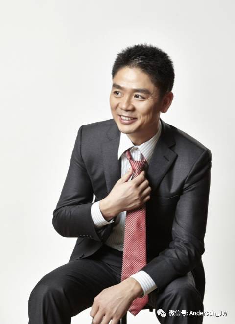 没开玩笑！快递员上门送货，可能是来求婚的