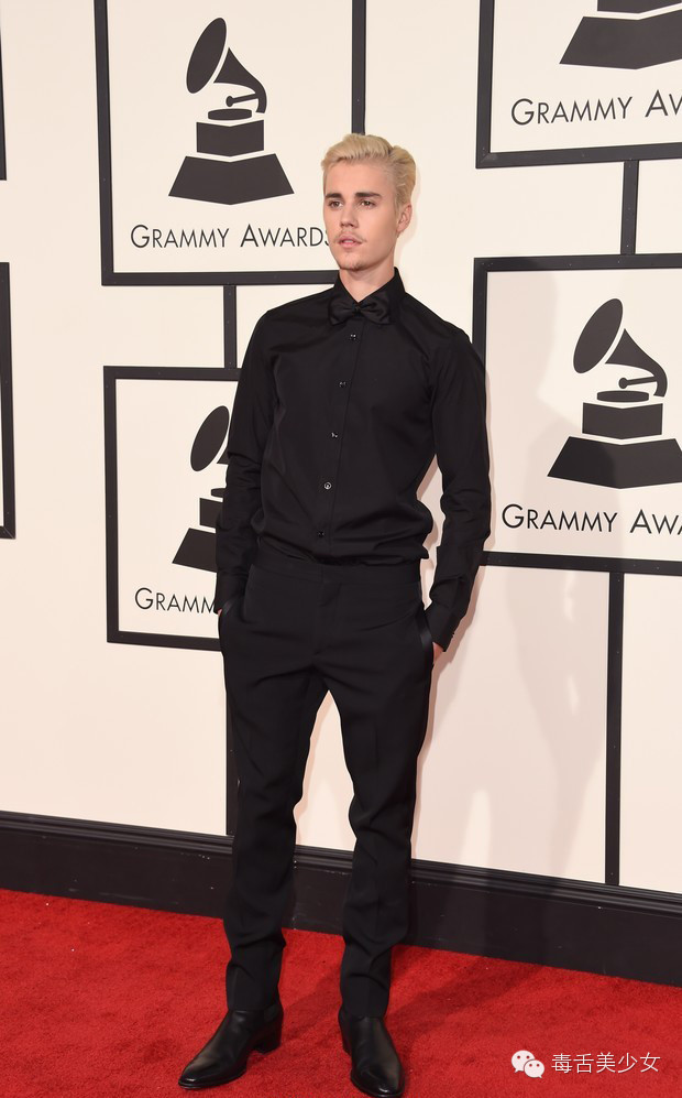 霉霉2024格莱美红毯造型,火星哥uptownfunk格莱美现场霉霉