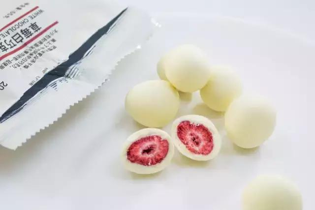 十款全球公认的爆款零食,40款零食测评胖了10斤的含泪推荐