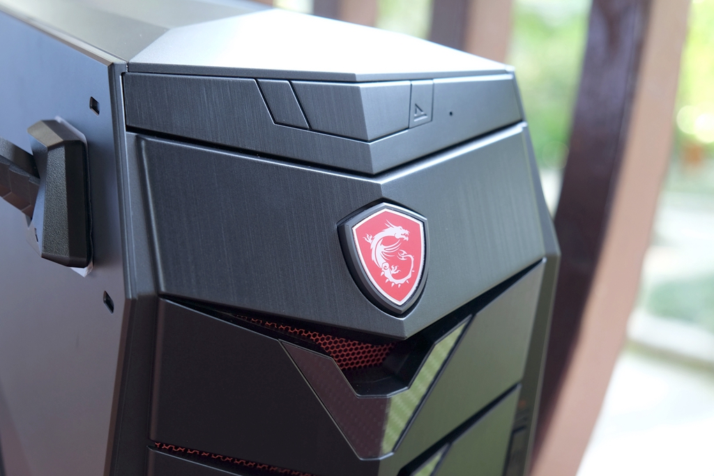 是谁？重头定义电竞主机，全面实测：宙斯盾3/Aegis3