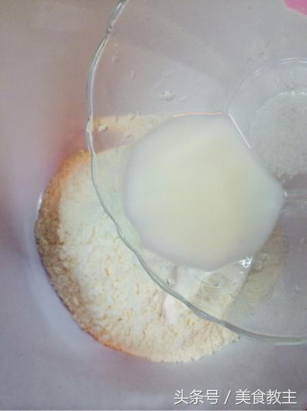 油酥和面炸油条,炸脆皮油条凉水和面