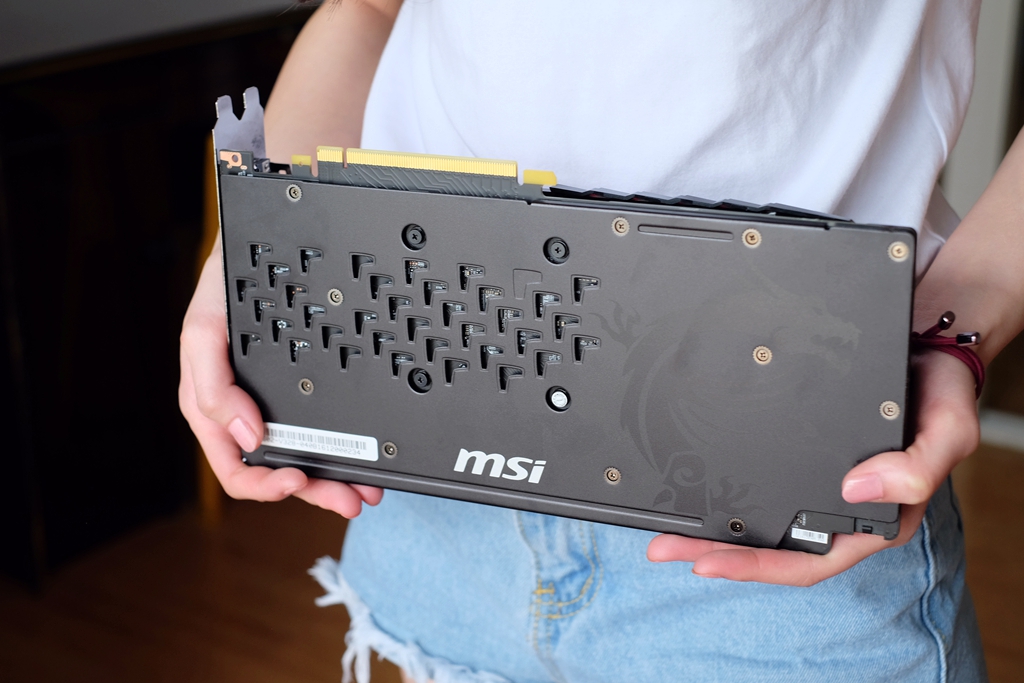 是谁？重头定义电竞主机，全面实测：宙斯盾3/Aegis3