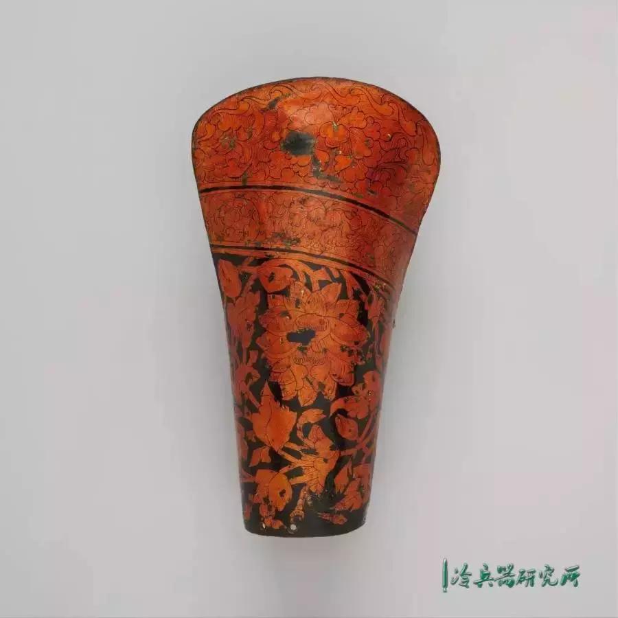 *藏西**宗教活动最特殊的祭品：传统盔甲、马铠和*器武**