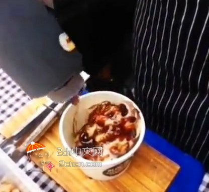 日式章鱼小丸子正宗做法,中国的章鱼小丸子怎么那么小