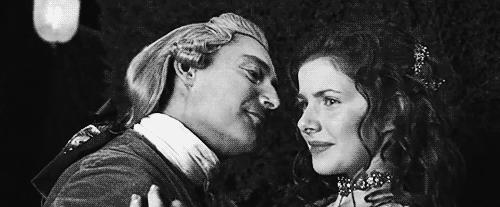 连NewGucci都出香水了，看来手是保不住了……