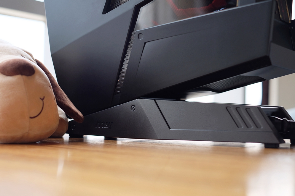 是谁？重头定义电竞主机，全面实测：宙斯盾3/Aegis3