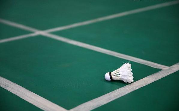 熟悉羽毛球场地需要关注什么,羽毛球场各种线介绍