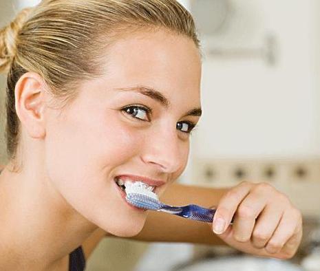 顺产和剖腹产坐月子关注事项,宝宝不够月顺产