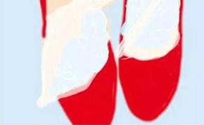 鞋子磨脚有个血泡怎么办,鞋子有脚臭味怎么清洗