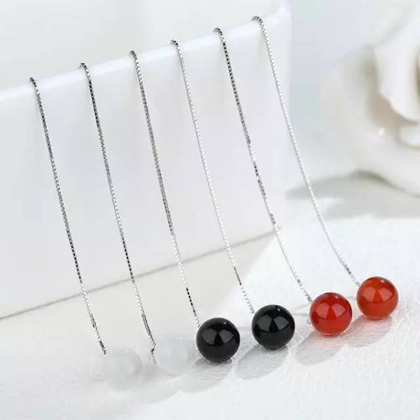 休闲衣服配什么耳钉好看,樱桃耳钉适合搭配什么上衣