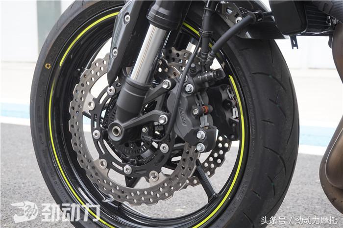川崎z9002017款感受,川崎z900se和z900re区别