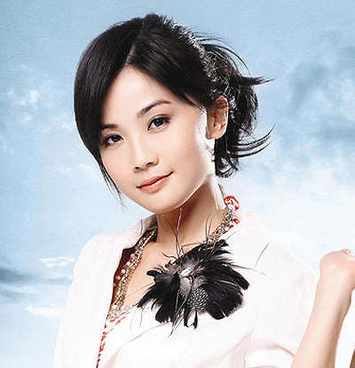 扎马尾前面的碎发怎么弄,扎高马尾额前碎发怎么处理