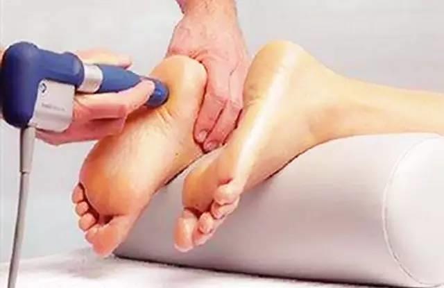 足底筋膜炎怎么治,足利芙能不能治足底筋膜炎