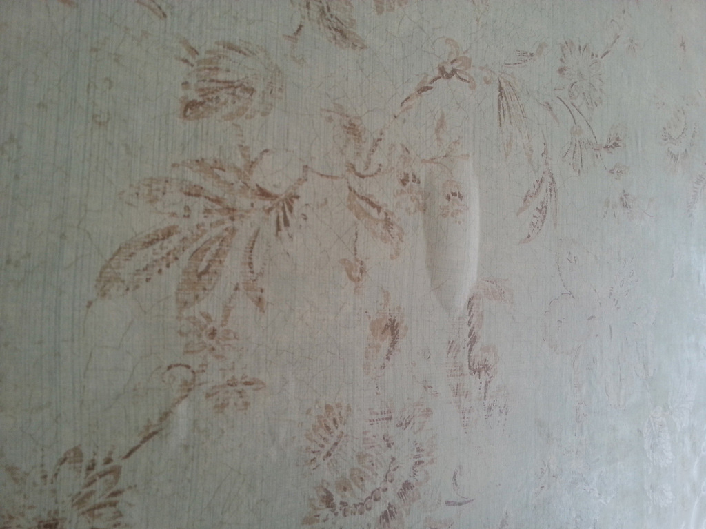 新手自己贴墙纸,贴墙纸遇到墙空鼓怎么办