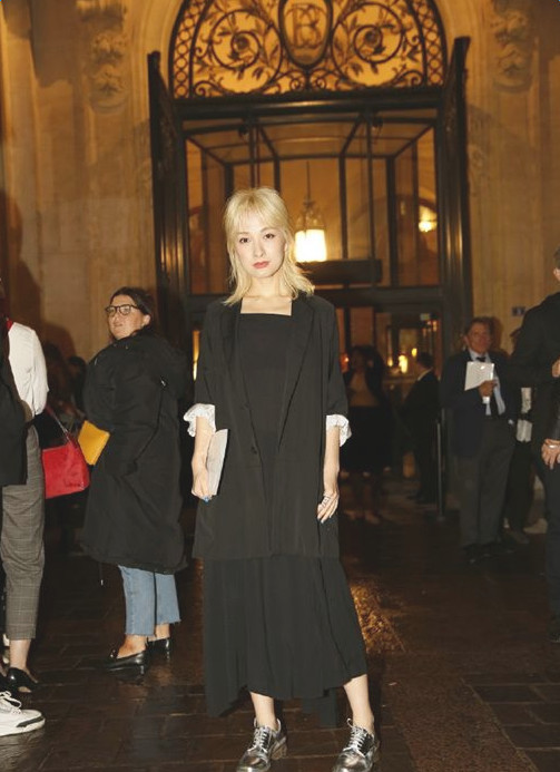 一直不愠不火，网传和李易峰在一起，这么美的她你一定没见过！