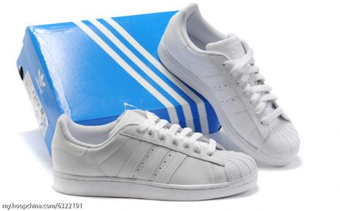 那些不可错过的百搭潮鞋你有过几双？