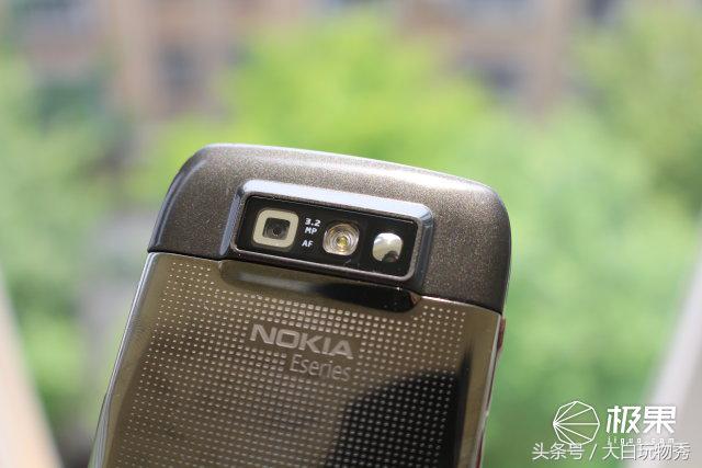 诺基亚e71发布信息,诺基亚e71拆解