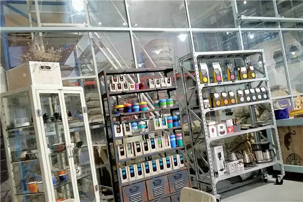 和喜欢的人下午喝咖啡,咖啡店和喜欢的人一起去