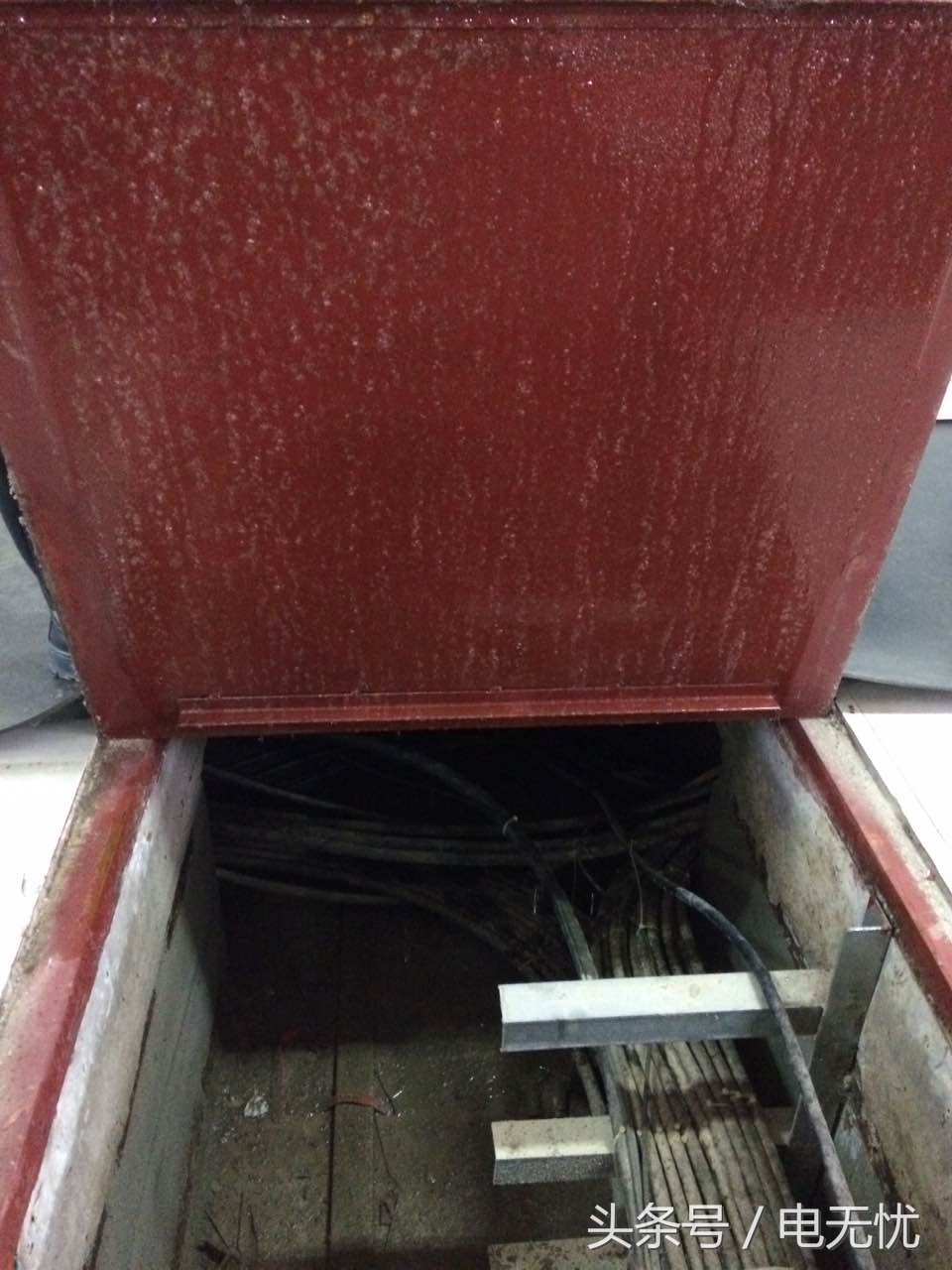 高压开关柜防潮的方法,电器柜潮湿的原因