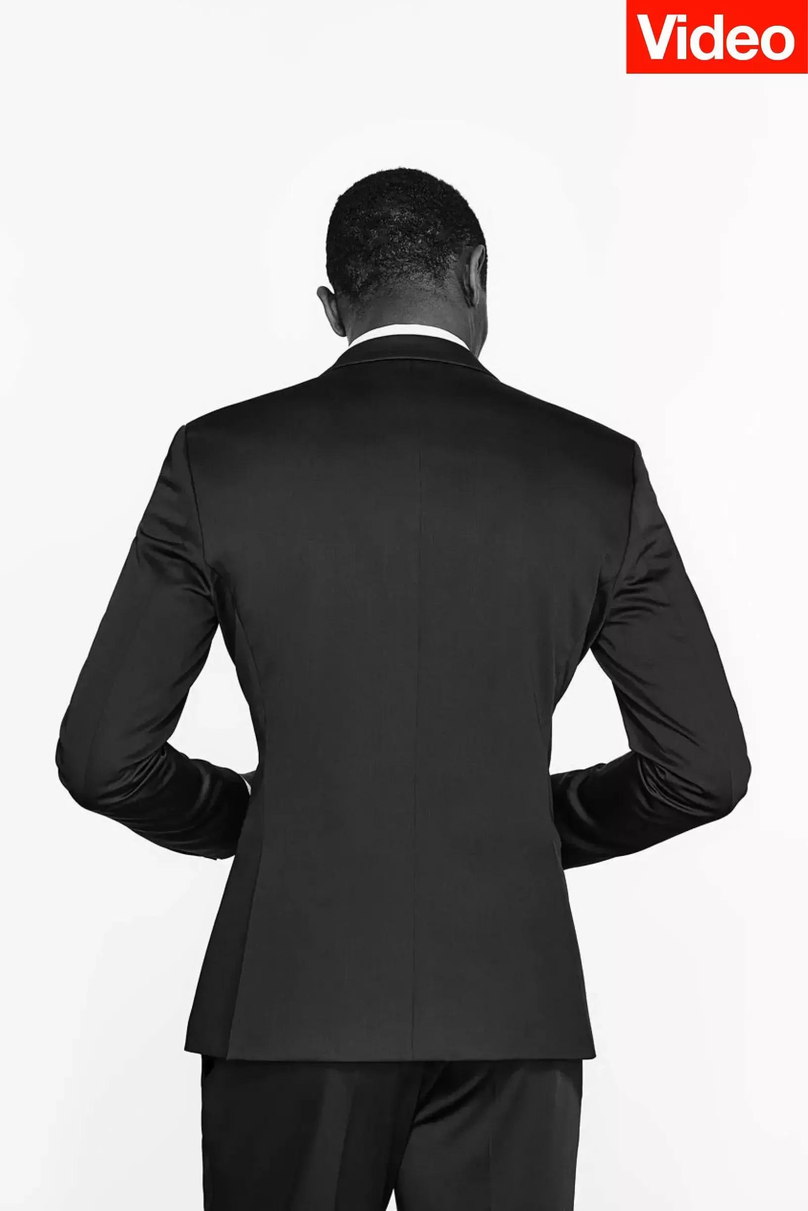 西服后袖笼褶皱怎么处理,西服出褶皱了没熨斗怎么快速弄平