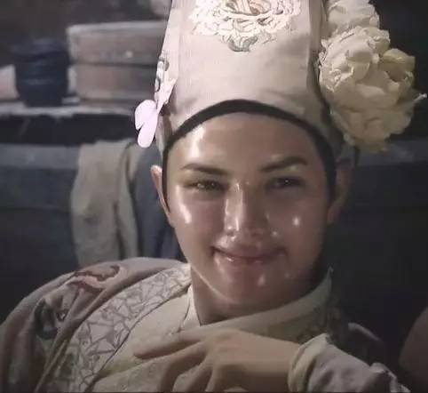 补水和润肤先用哪个效果好,什么保湿润肤效果最好