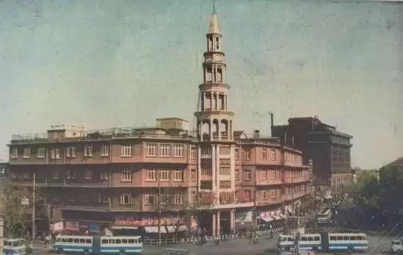 用百雀羚的上海女人们，对抗得了时间，却对抗不了时代