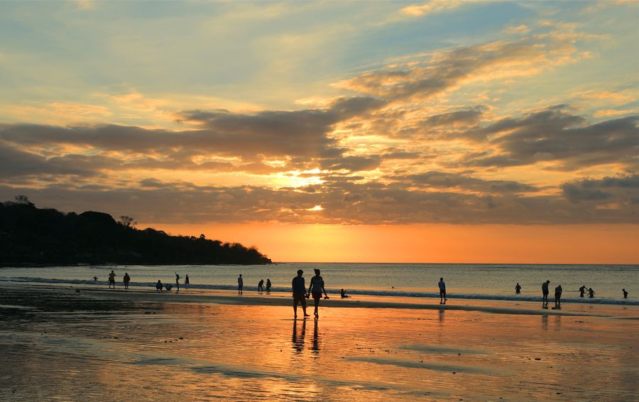 是良师益友也是亲密伴侣,是良师益友也是亲密爱人