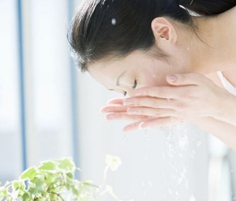 鼻炎不能拖，夏天正是治疗的好时机，4个方法送给你！