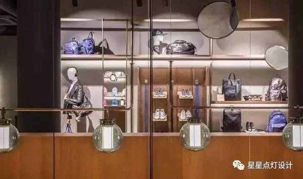 mcm官方旗舰店官包,mcm旗舰店是真的吗