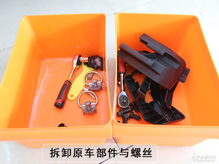 奔驰A180车内发生异响，美国大能汽车隔音有效解决