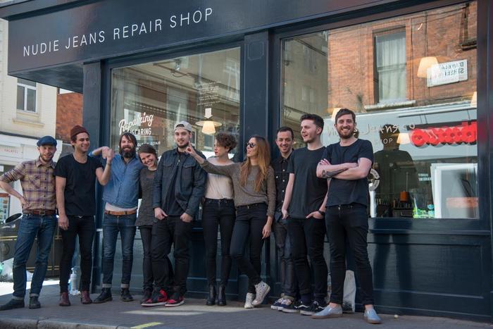 和supreme差不多的潮牌,supreme潮牌推荐