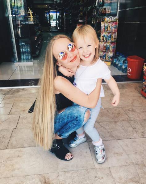 晒娃狂魔的日常视频,每日晒娃狂魔