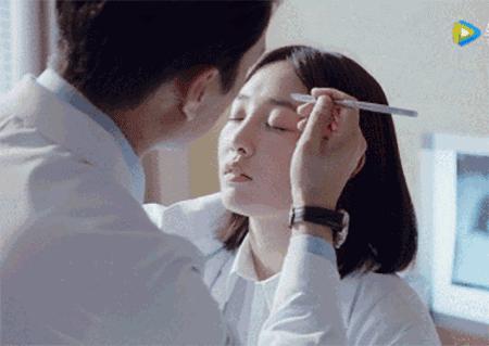 高低眉剑眉怎么修,高低眉修眉画眉