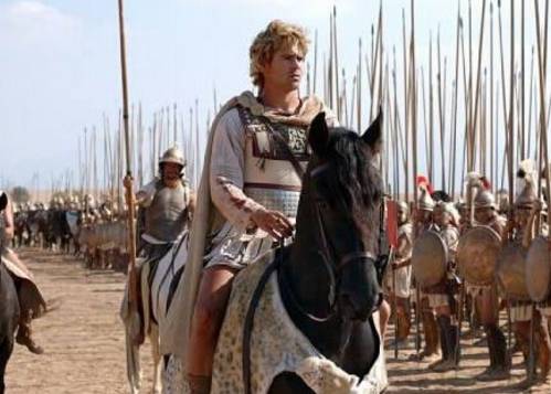 宽容的独裁者，最终被刺23刀而亡