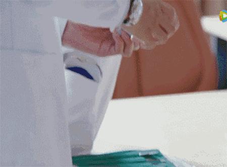 高低眉剑眉怎么修,高低眉修眉画眉