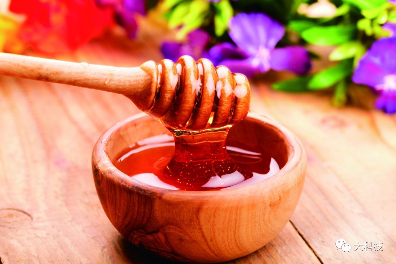 为什么蜂蜜会千年不腐,为什么蜂蜜能千年不腐