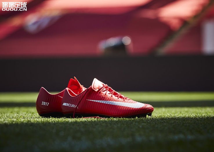 耐克球鞋纳达尔系列,hypervenom耐克