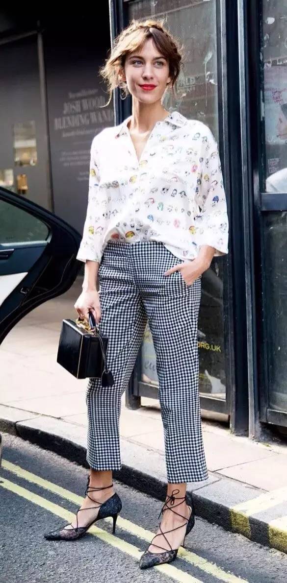 时尚尖头鞋让你变美丽,最迷人的小尖头鞋