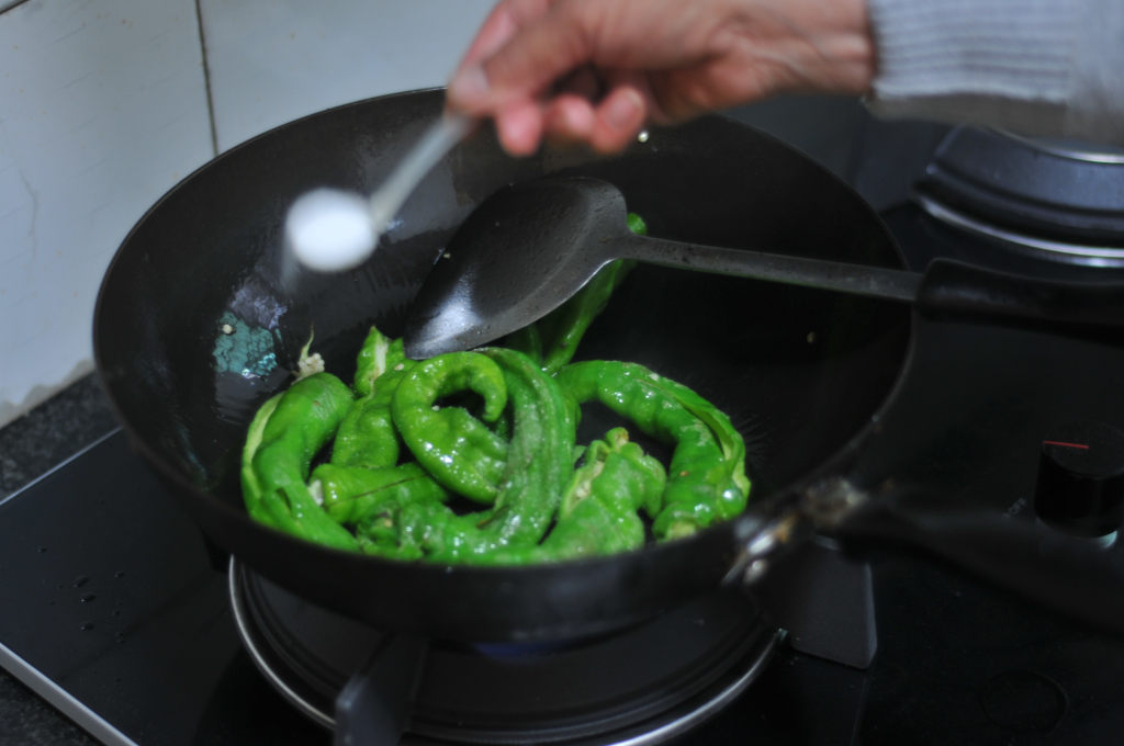 螺丝椒炒豆豉,豆豉爆螺丝椒