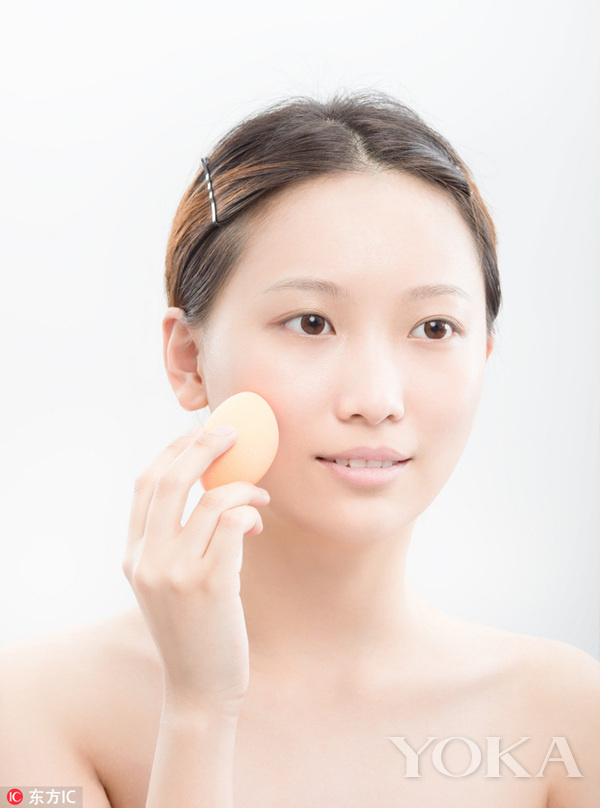 夏季三步搞定脱妆问题,夏天防脱妆的六大技巧