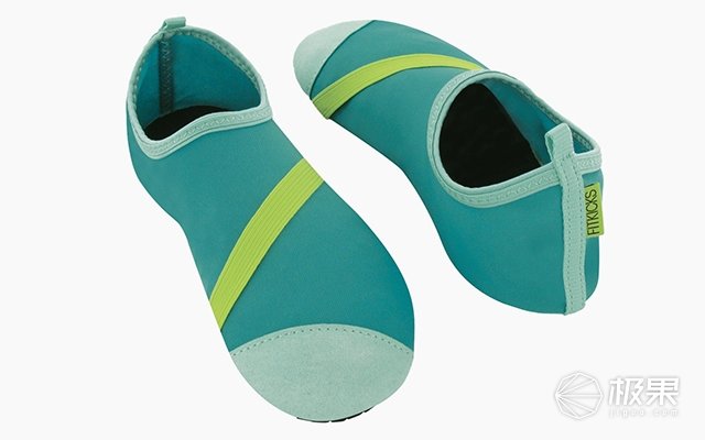 踩水速干跑步鞋,阿迪耐克袜子鞋