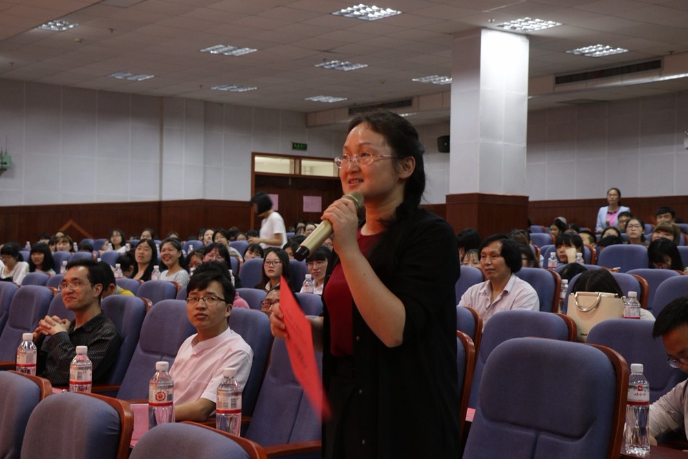 二酉讲坛｜建设书香校园，跃文开坛布道