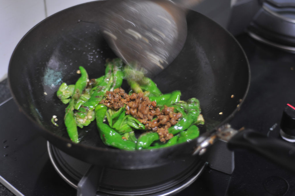 螺丝椒炒豆豉,豆豉爆螺丝椒