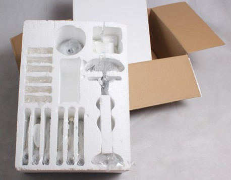 客厅吊灯会掉下来吗,客厅吊灯突然脱落